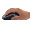 logitech-m185-en-main Souris sans fil Logitech M185